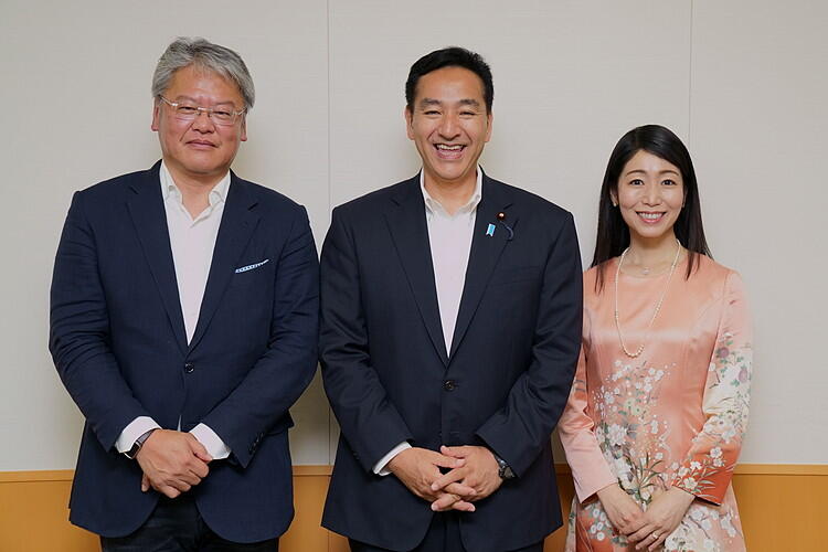 左から／池野文昭氏、山際大志郎氏、鈴木蘭美氏