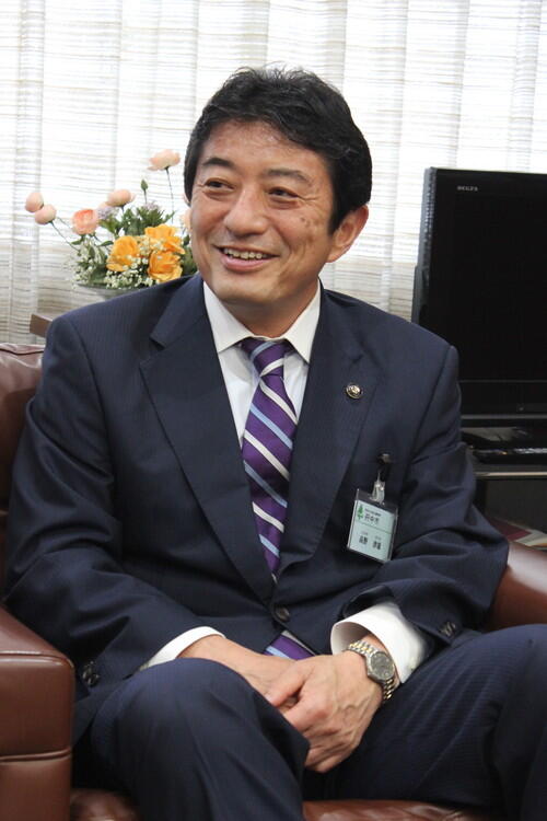 高野律雄府中市長