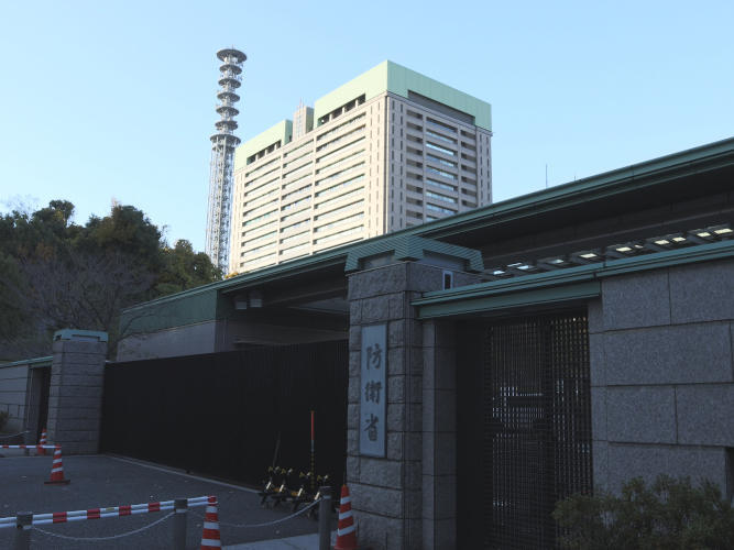 【人事情報】防衛省　陸将・山根寿一氏ほか